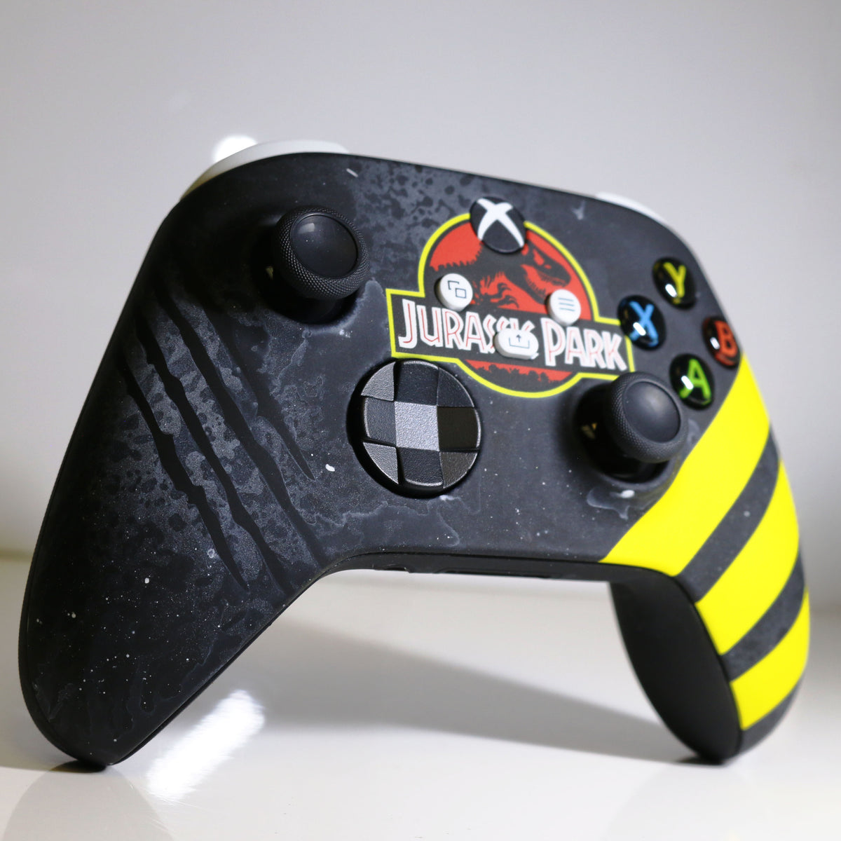 Custom Airbrushed  Controller Microsoft Xbox Series X XSX- Dinosaur Park Jurassic Yellow Grey T-Rex 