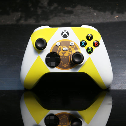 Custom Airbrushed Controller Microsoft Xbox Series X - Xbox One S - Power Rangers Morphin Time Yellow