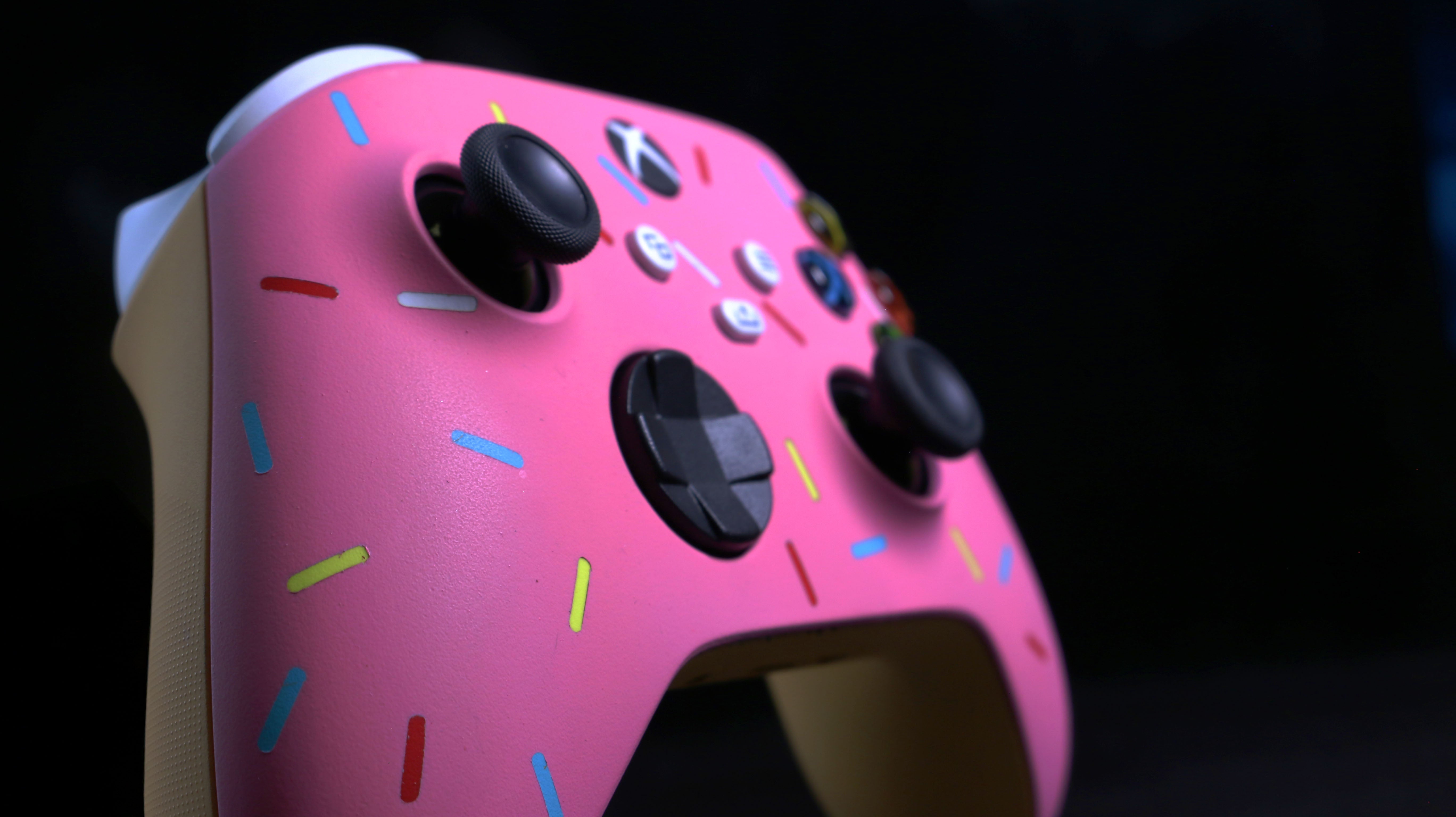 Custom Airbrushed Controller Microsoft Xbox Series X - Xbox One S - Glazed Fresh Donut Homer Food Pastry Sprinkles Pink